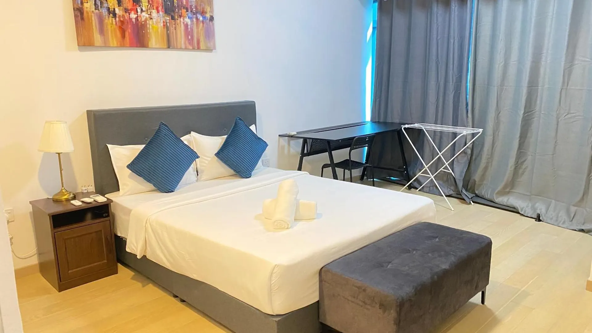 Apartamento Eaton Residences Klcc By Ikon Kuala Lumpur
